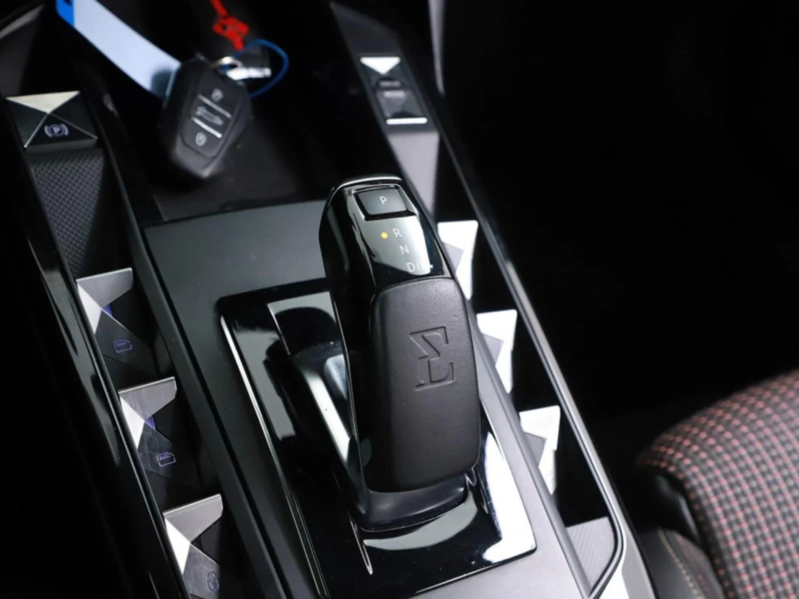 DS DS 3 Crossback PERFORMENS LINE +   | Mobile.bg   11