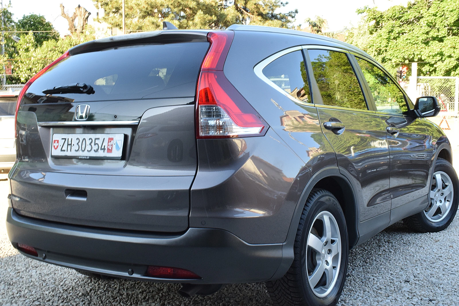 Honda Cr-v 2.2ШВЕЙЦАРИЯ-КОЖА/ПАНОРАМА/КСЕНОН/БЛУТУТ/ЛЕД/МЕМОР - изображение 4