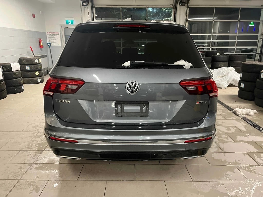 VW Tiguan Highline  CARFAX | Mobile.bg   4