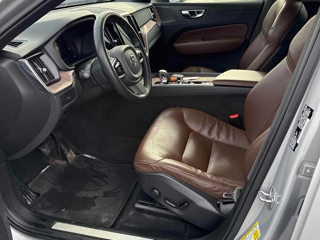 Volvo XC60 * Plus Dark Theme * CARFAX * ��� ������������ ���� | Mobile.bg � ����������� 5