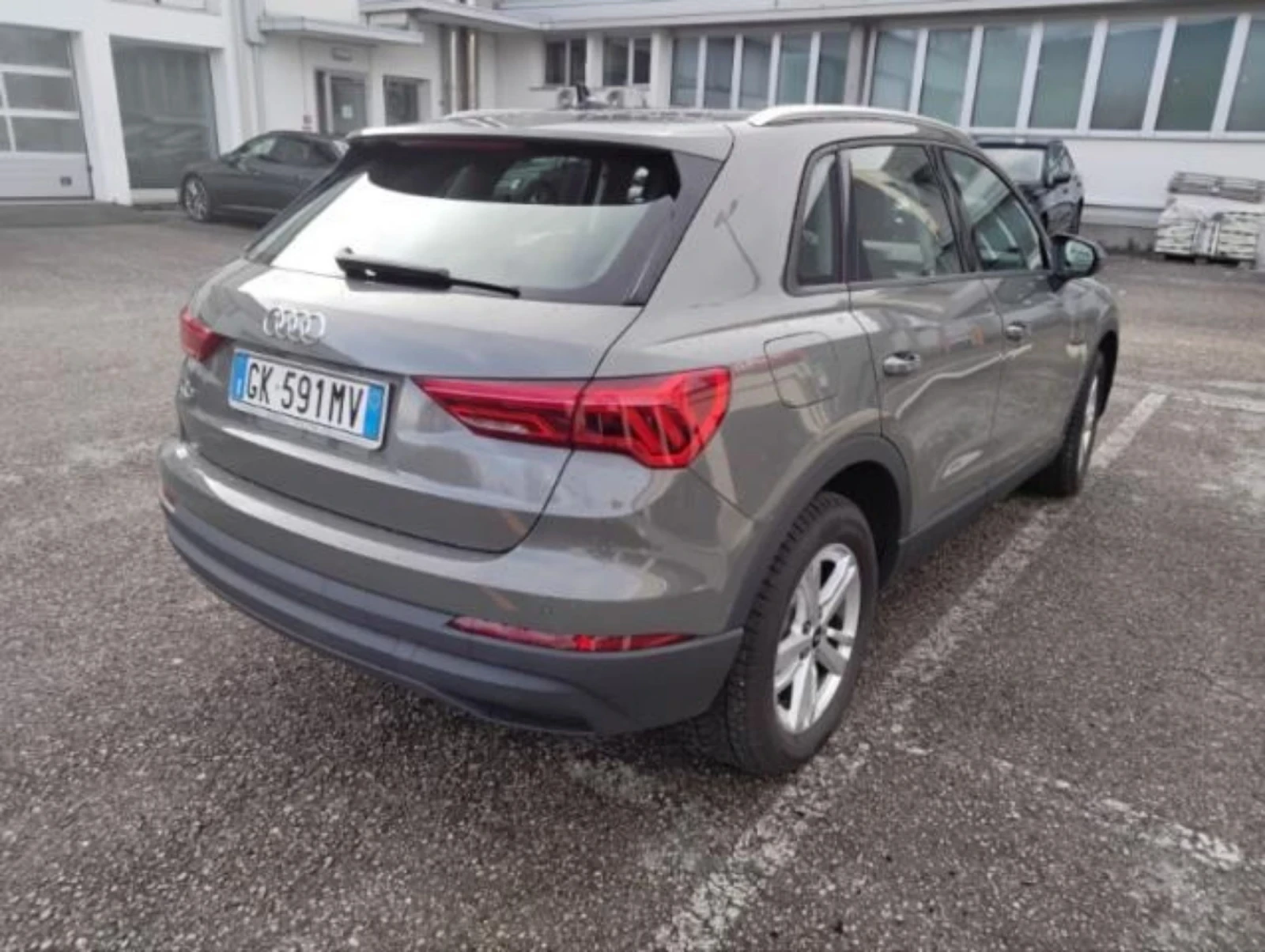Audi Q3 ������� ����! 2022�-S-tronic-2.0TDi-150�� | Mobile.bg � ����������� 3