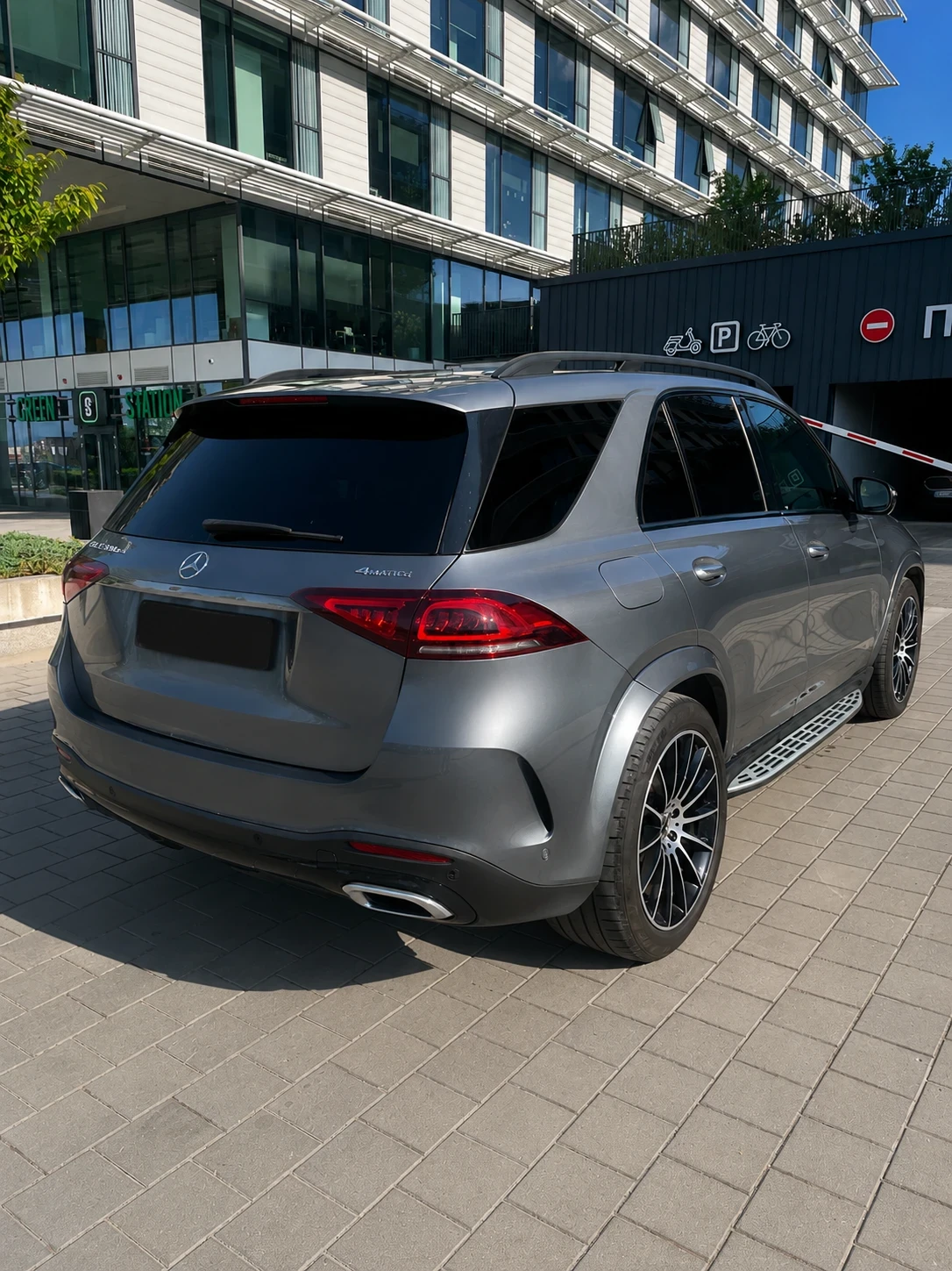 Mercedes-Benz GLE 350 AMG, снимка 6 - Автомобили и джипове - 54792040