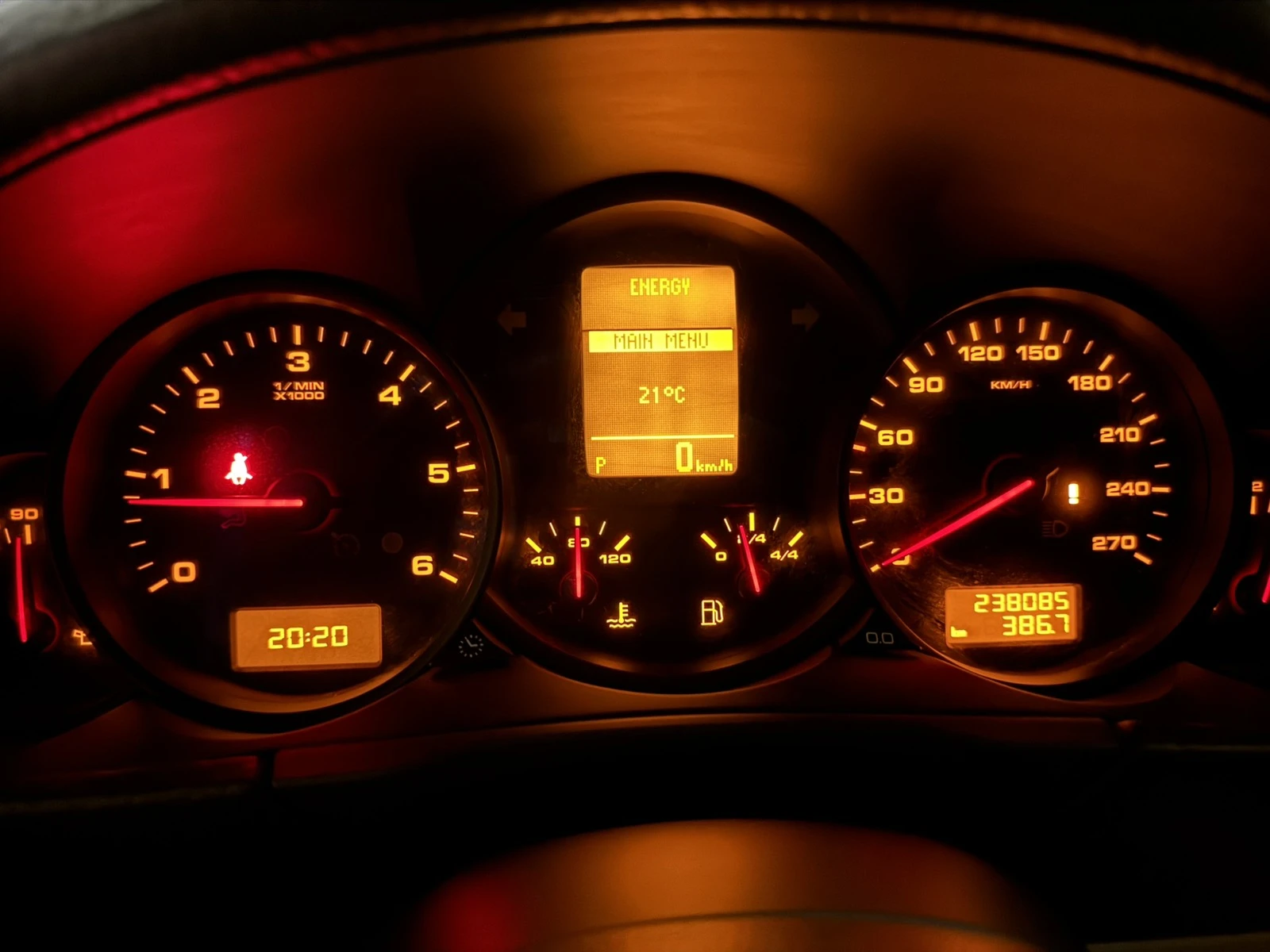 Porsche Cayenne GTS, снимка 17 - Автомобили и джипове - 54921710