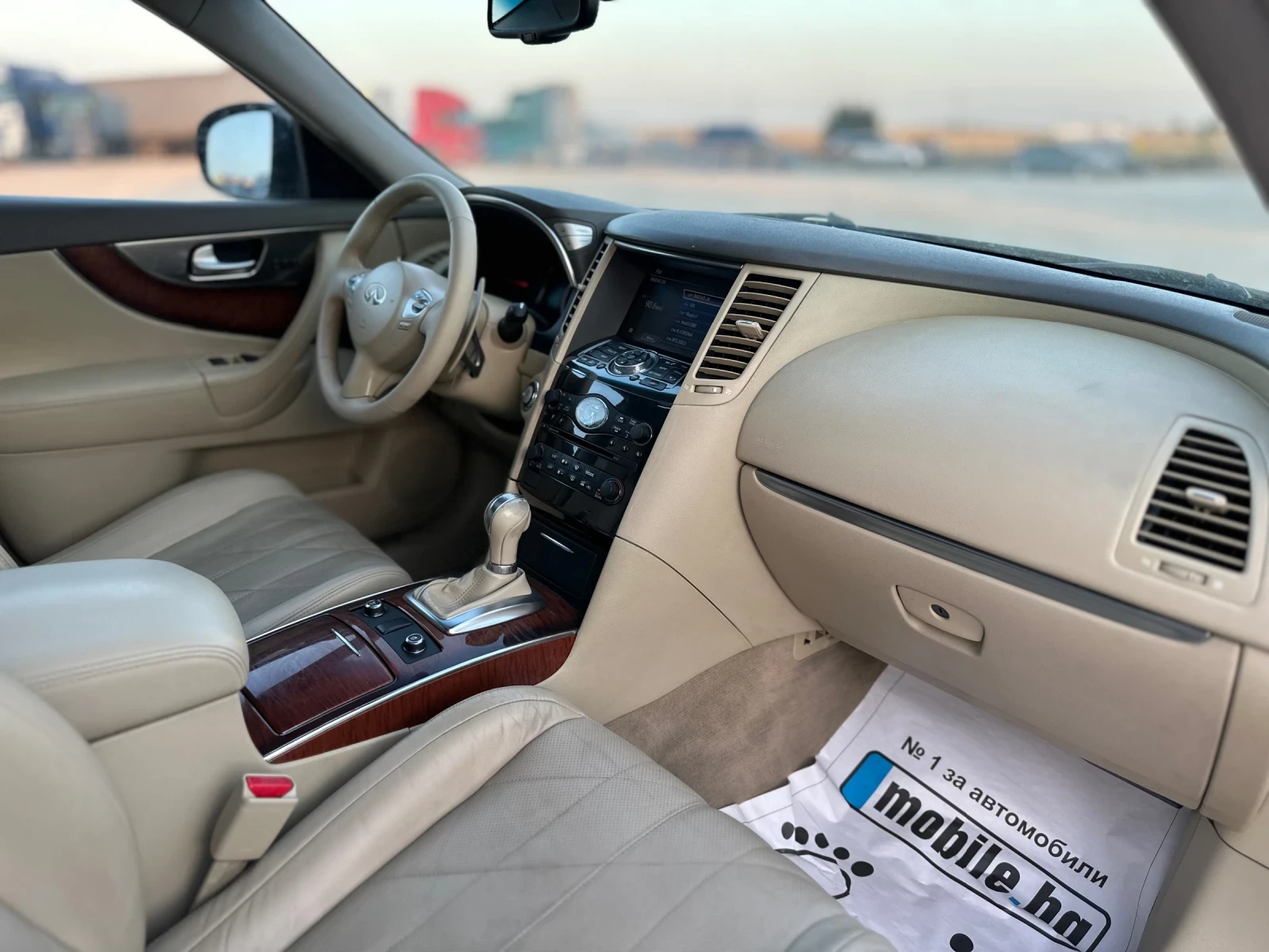Infiniti Fx 30 d S PREMIUM AWD/БЯЛА ПЕРЛА/ПЪЛЕН НАБОР ЕКСТРИ, снимка 11 - Автомобили и джипове - 55093380