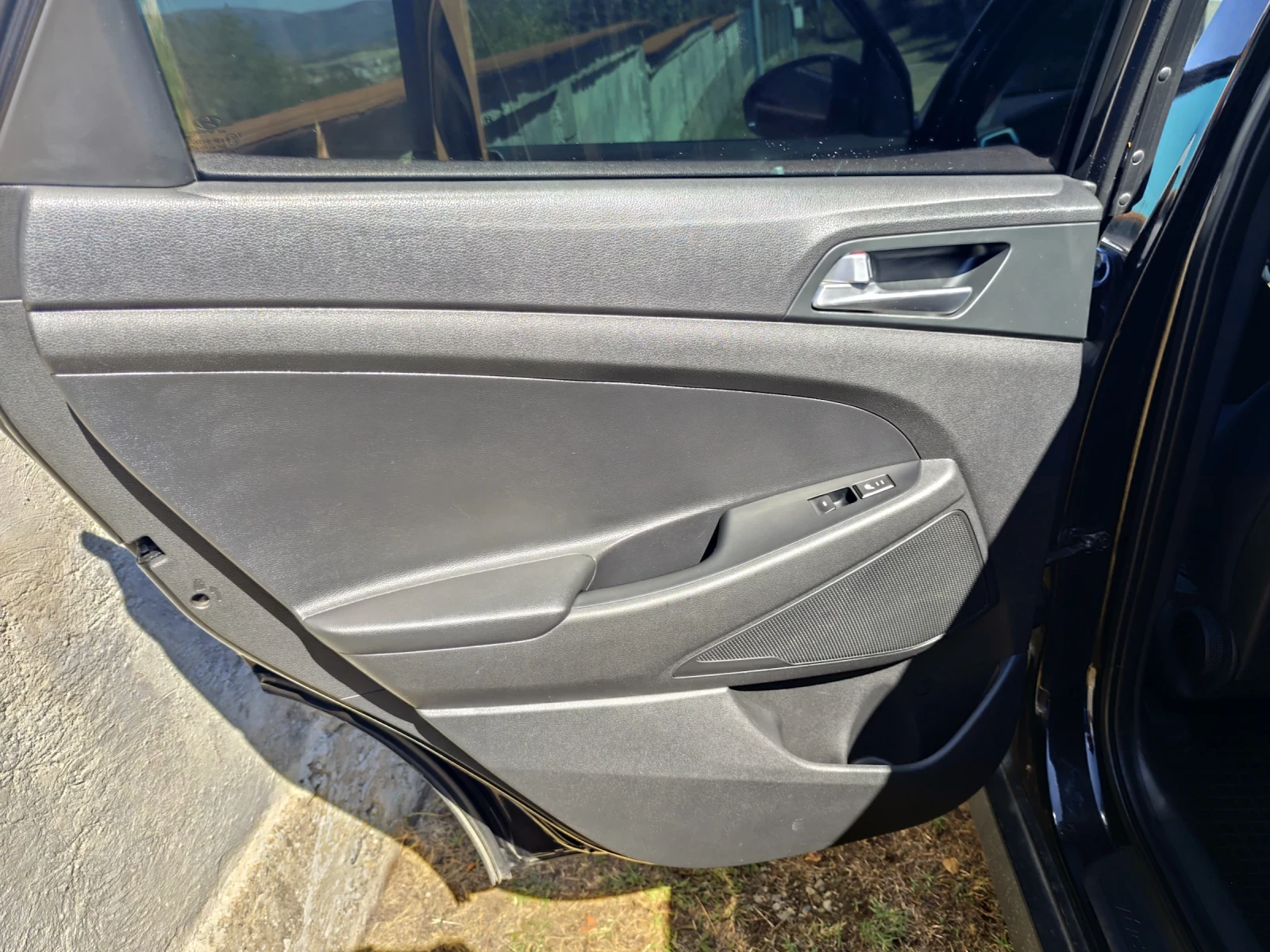 Hyundai Tucson, снимка 14 - Автомобили и джипове - 56088024