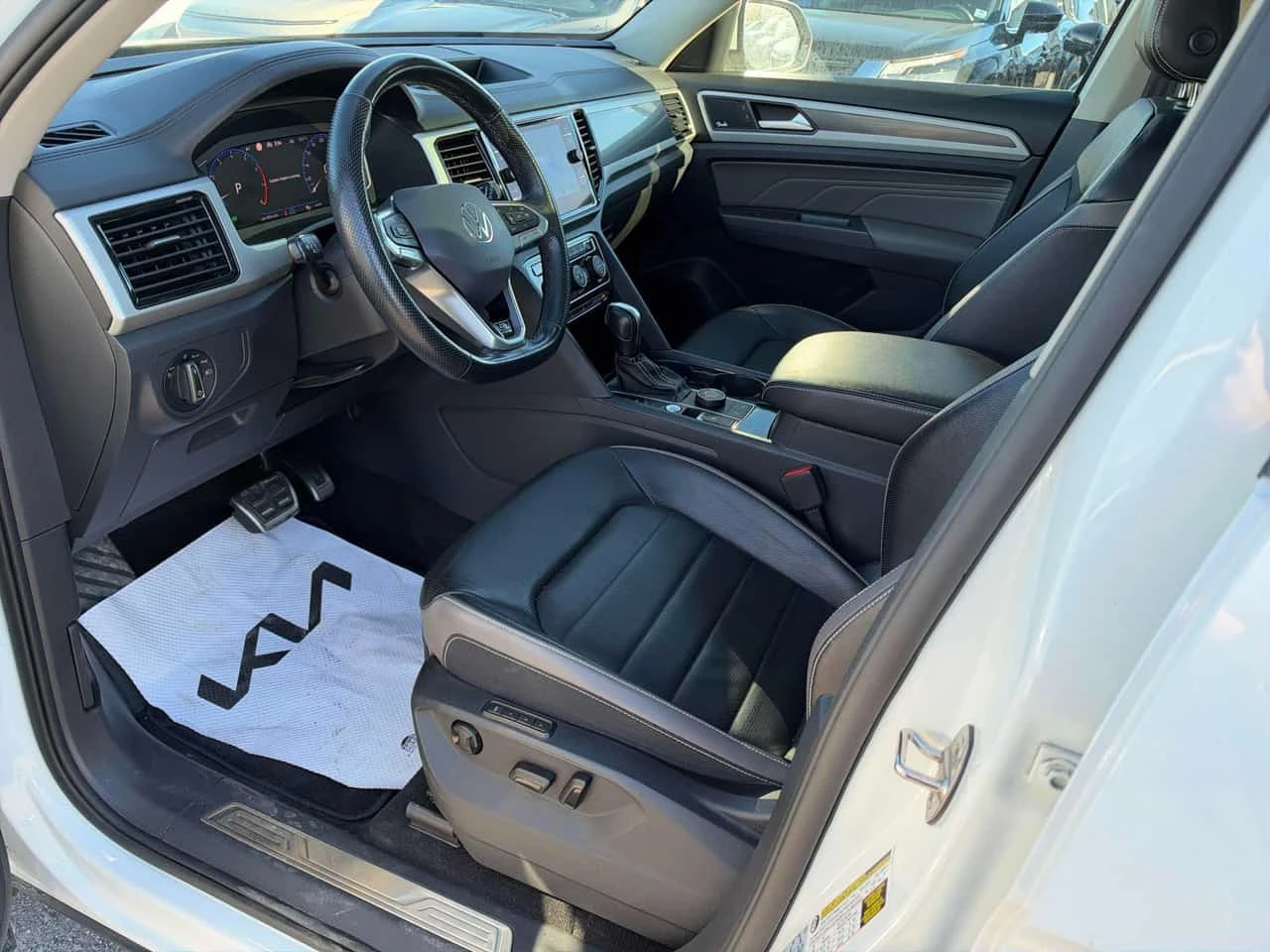 VW Atlas * Execline 3.6 FSI 4MOTION * CARFAX * ����� �� ��� | Mobile.bg � ����������� 5