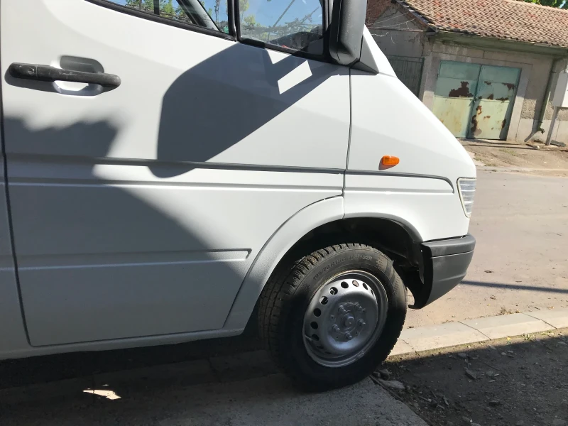 Mercedes-Benz Sprinter 208, снимка 11 - Бусове и автобуси - 48979129