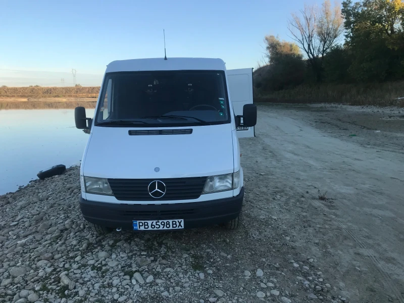 Mercedes-Benz Sprinter 208, снимка 1 - Бусове и автобуси - 48979129