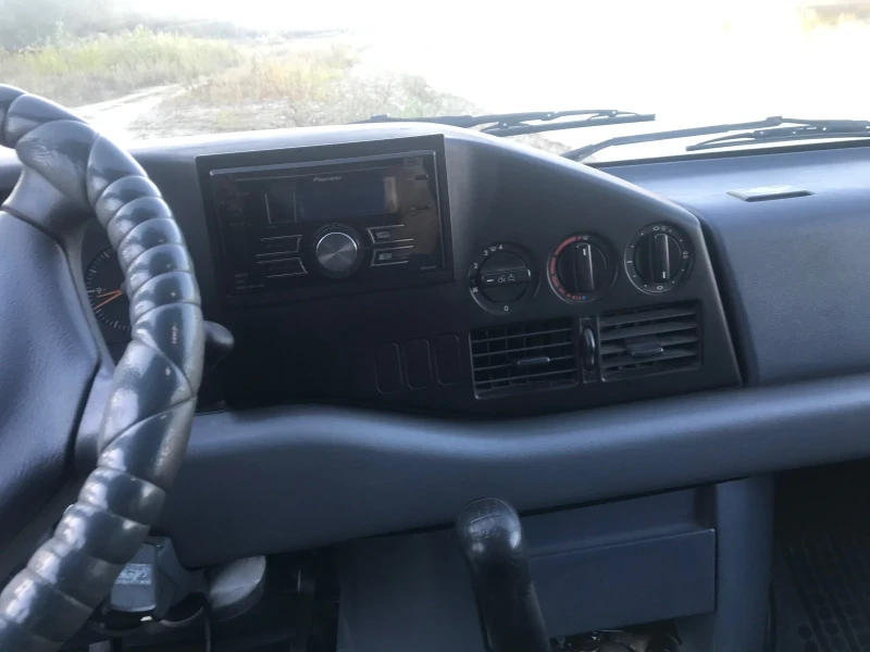 Mercedes-Benz Sprinter 208, снимка 2 - Бусове и автобуси - 48979129