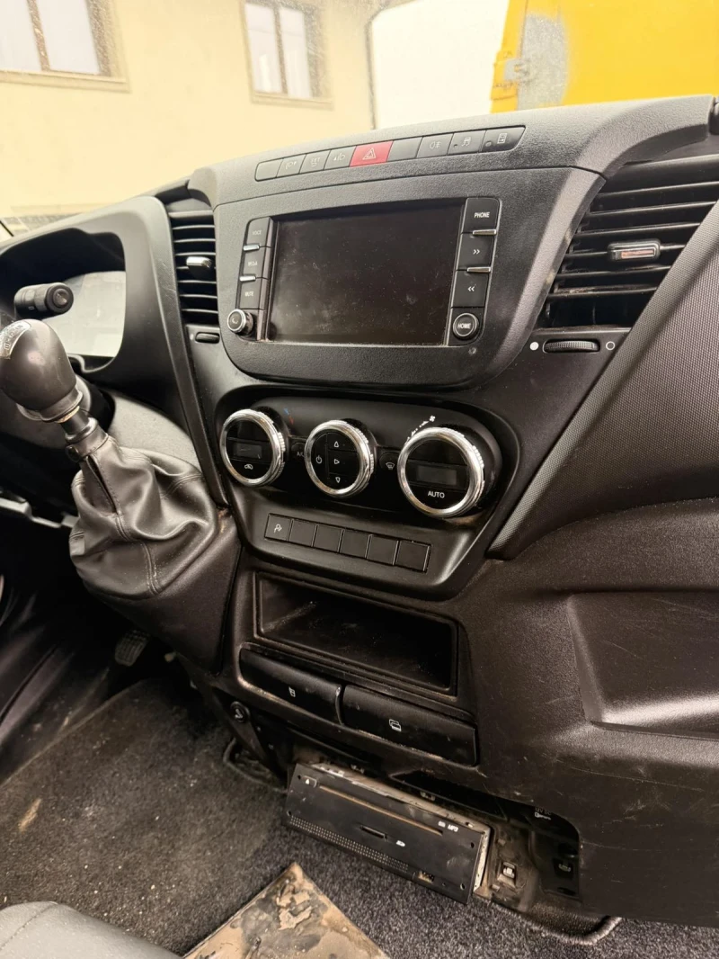 Iveco 35c17, снимка 6 - Бусове и автобуси - 53210454