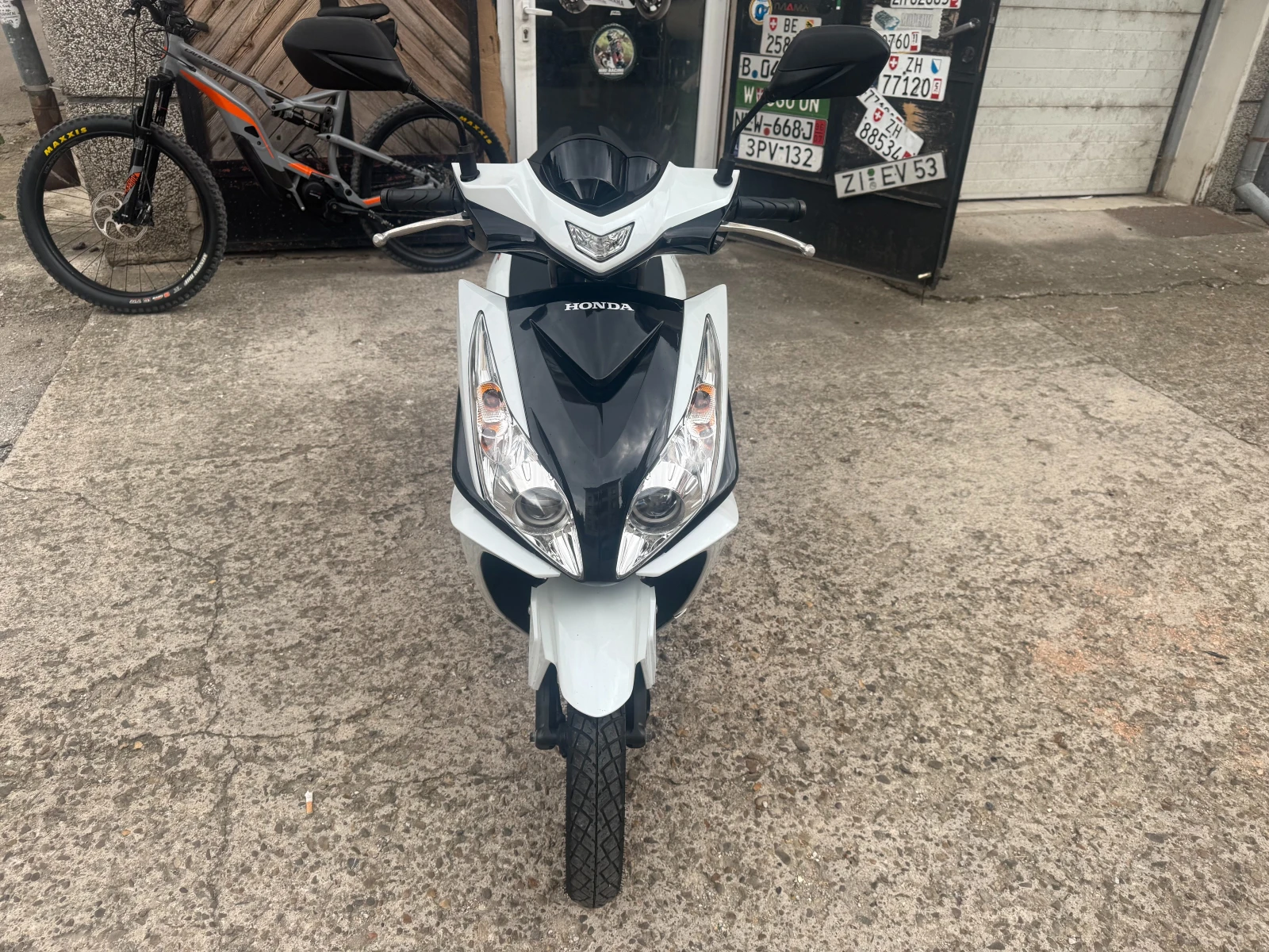 Honda Vision 50 R - изображение 2