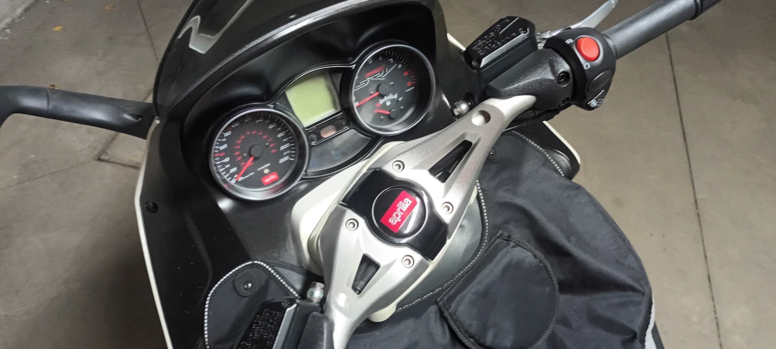 Aprilia SRV 850, снимка 5 - Мотоциклети и мототехника - 54168434