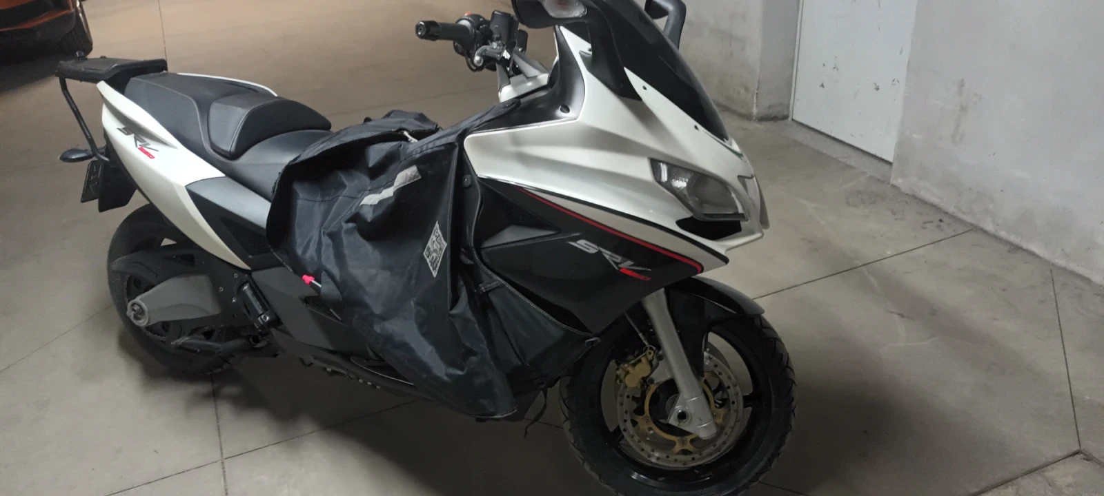 Aprilia SRV 850, снимка 6 - Мотоциклети и мототехника - 54168434