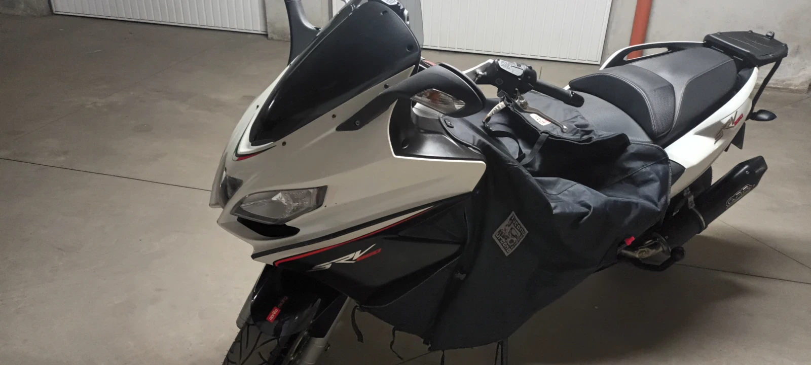 Aprilia SRV 850, снимка 4 - Мотоциклети и мототехника - 54168434