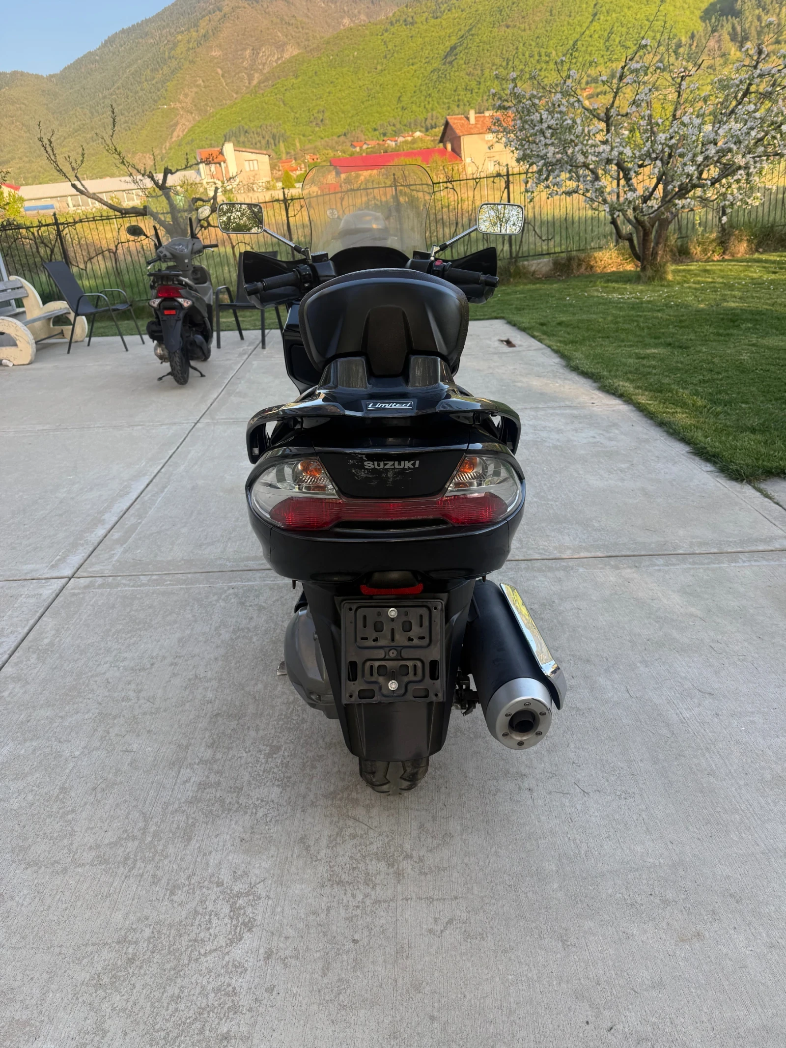 Suzuki Burgman Limited 400i, снимка 8 - Мотоциклети и мототехника - 54337411