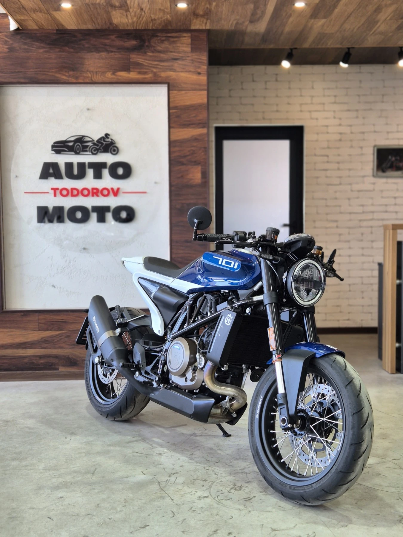 Husqvarna Vitpilen 701 8000км!!! Нов внос от ШВЕЙЦАРИЯ!