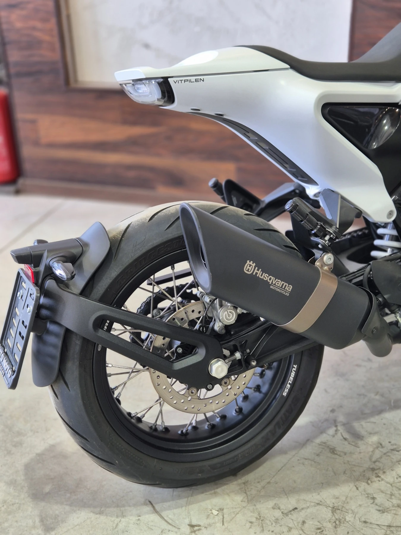 Husqvarna Vitpilen 701 8000км!!! Нов внос от ШВЕЙЦАРИЯ!, снимка 13 - Мотоциклети и мототехника - 55735258