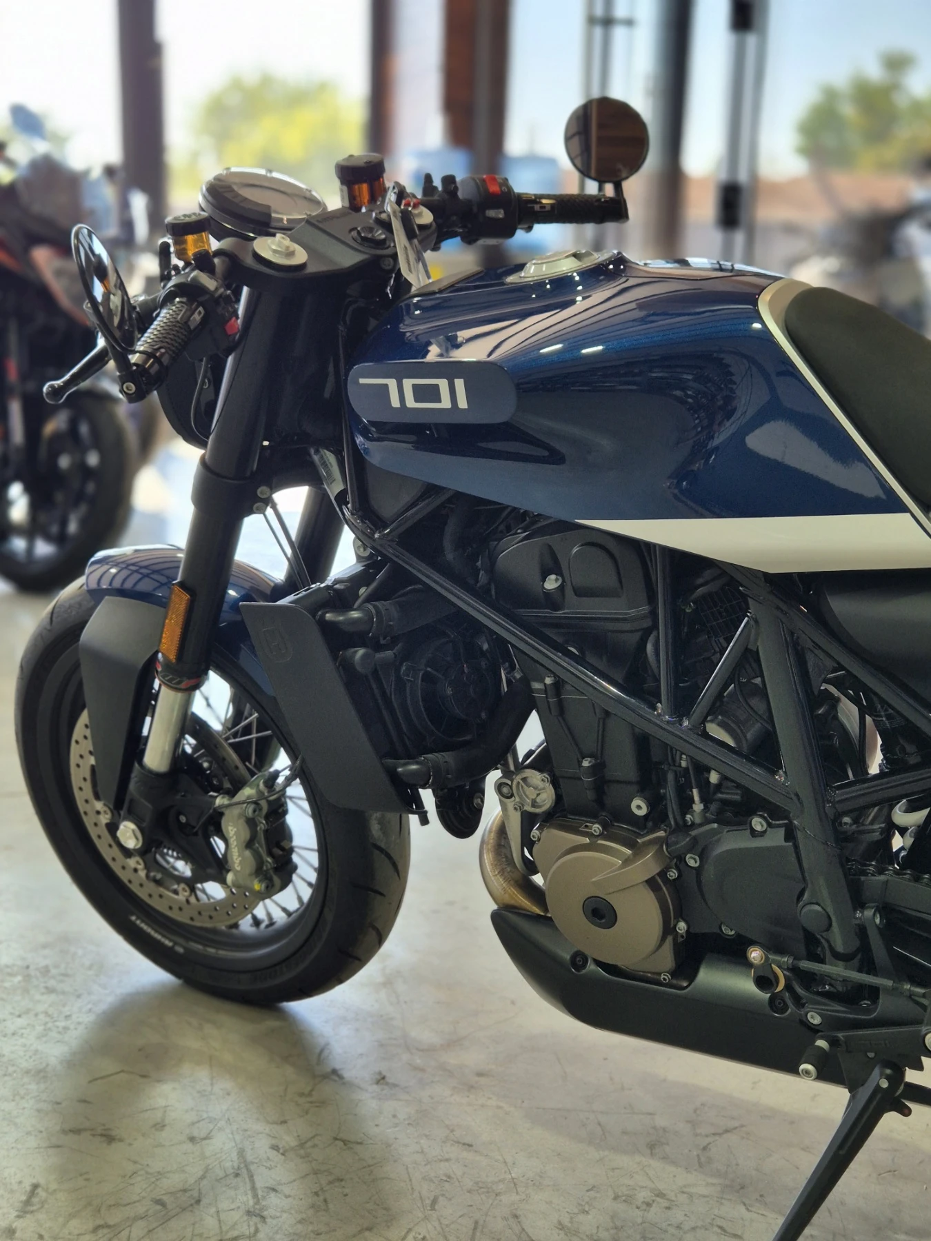 Husqvarna Vitpilen 701 8000км!!! Нов внос от ШВЕЙЦАРИЯ!, снимка 12 - Мотоциклети и мототехника - 55735258