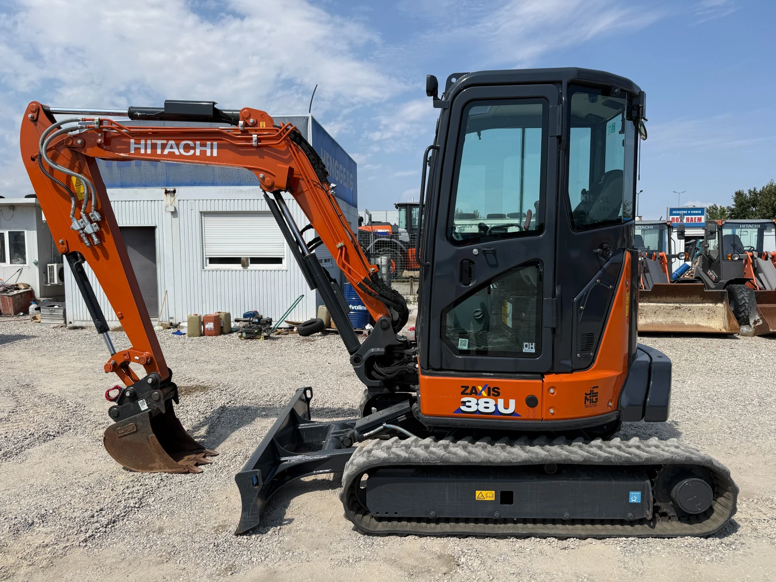 Багер Hitachi ZX 38U-6 - ФАБРИЧНО НОВ
