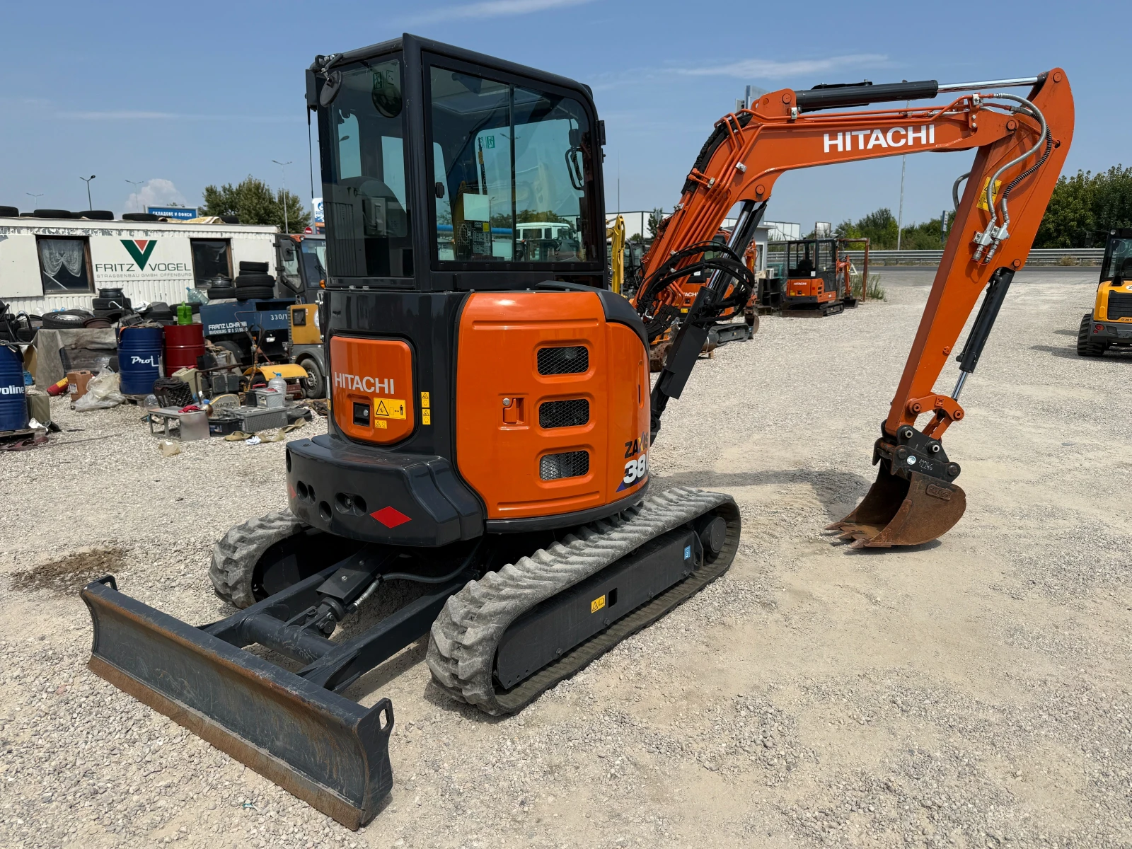 Багер Hitachi ZX 38U-6 - ФАБРИЧНО НОВ, снимка 12 - Индустриална техника - 55803491