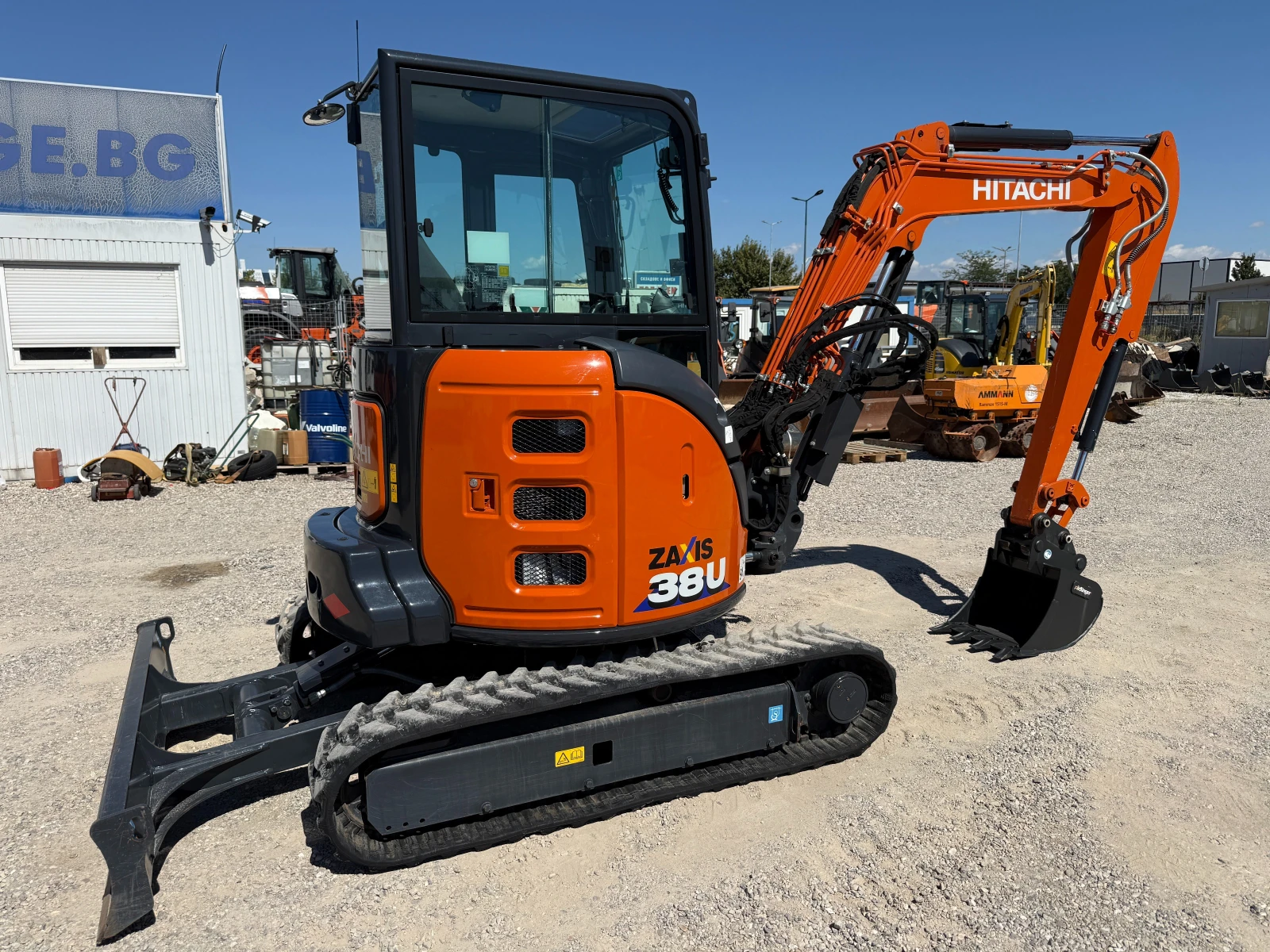 Багер Hitachi ZX 38U-6 - ФАБРИЧНО НОВ, снимка 10 - Индустриална техника - 55803491