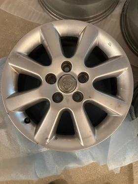 Джанти за Toyota Avensis, снимка 2 - Гуми и джанти - 52501813