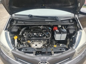 Toyota Yaris 1.3i , снимка 14 - Автомобили и джипове - 40069202
