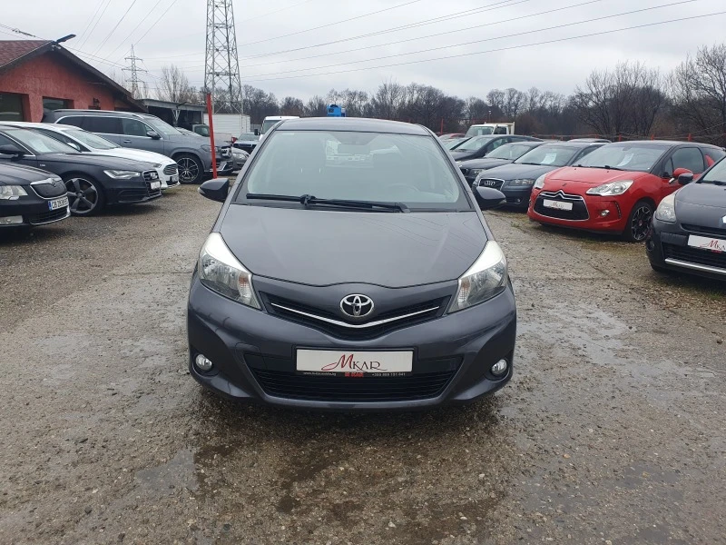 Toyota Yaris 1.3i , снимка 3 - Автомобили и джипове - 40069202