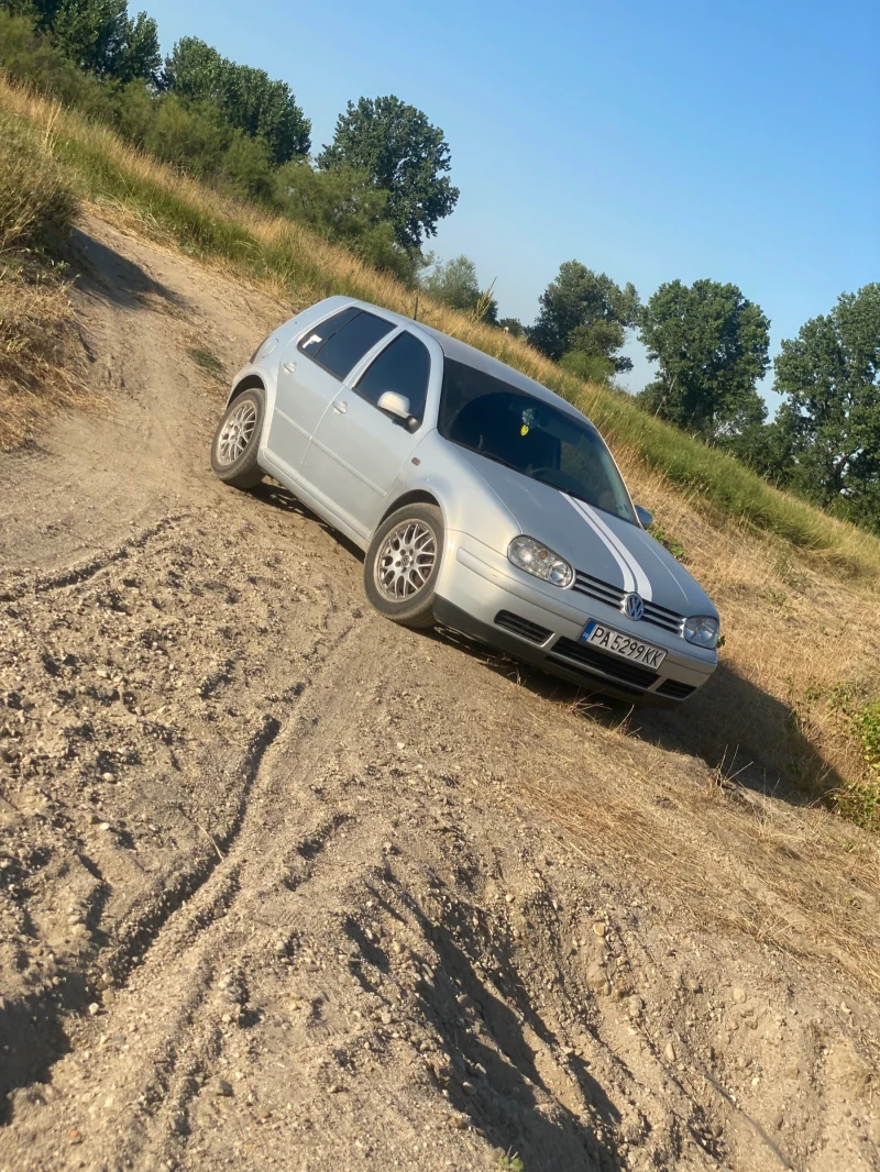 VW Golf Голф 4 2.3 V5, снимка 6 - Автомобили и джипове - 46865447