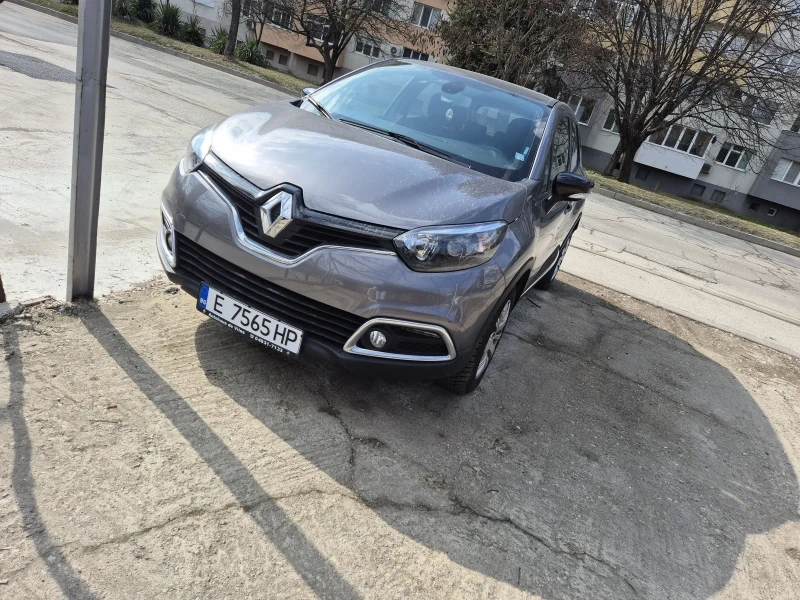 Renault Captur, снимка 2 - Автомобили и джипове - 49376246