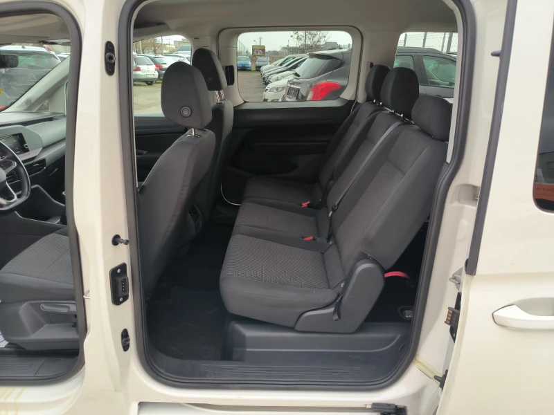 VW Caddy 2.0d-7m-6sk-Navi-Kamera-Euro-6d, снимка 16 - Автомобили и джипове - 49484555