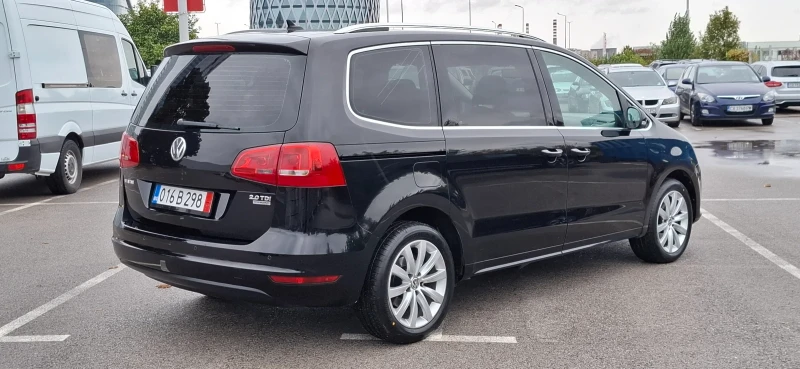 VW Sharan 2.0 High line  Панорама Алкантара Нави Ксенон , снимка 7 - Автомобили и джипове - 51987311