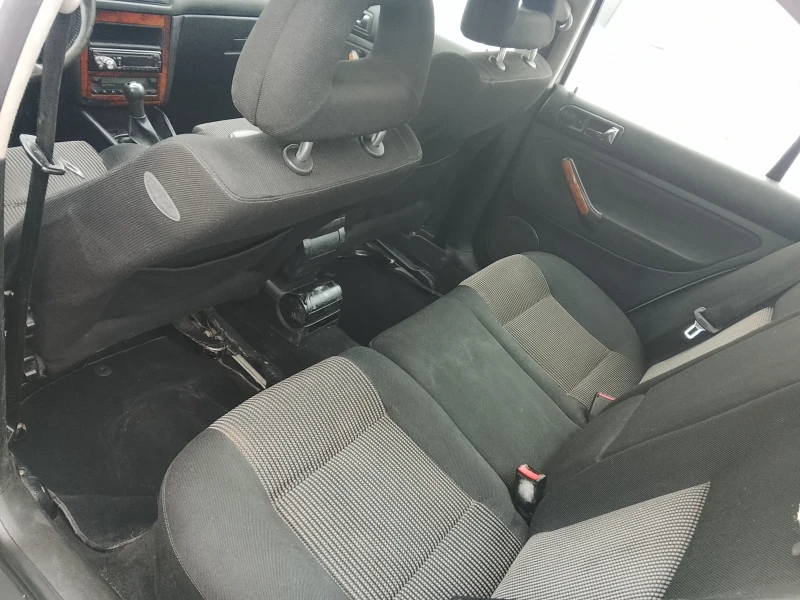 VW Bora, снимка 7 - Автомобили и джипове - 52594113