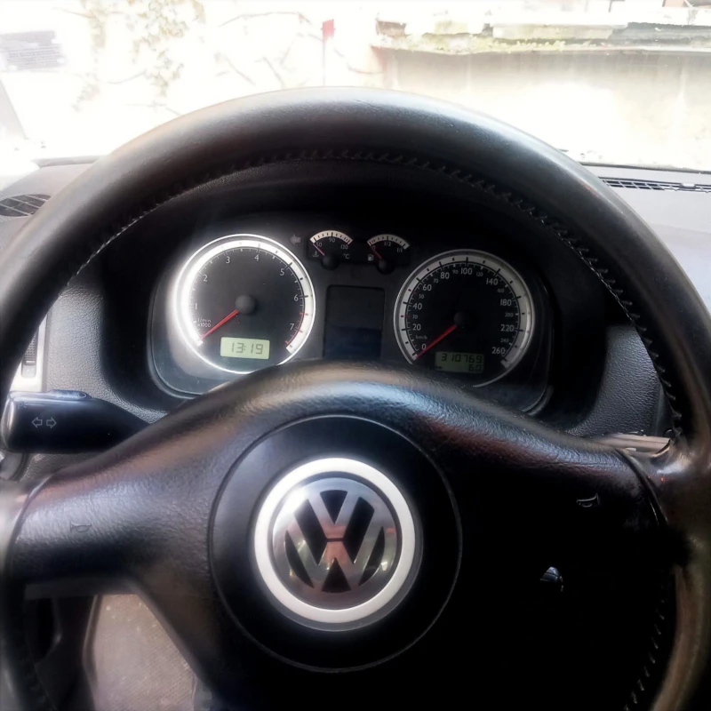 VW Bora, снимка 9 - Автомобили и джипове - 53274082