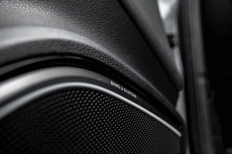 Audi S3 2.0T quattro Technik* АвтоКредит* (Цена до БГ) , снимка 14 - Автомобили и джипове - 53388464