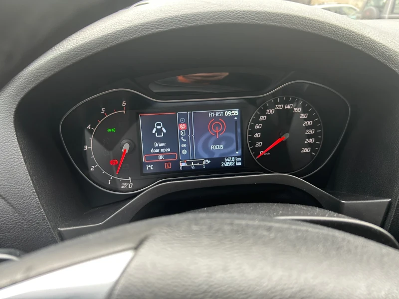 Ford Galaxy Titanium, снимка 3 - Автомобили и джипове - 53400802