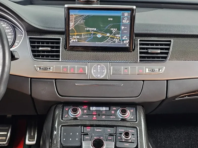 Audi S8 4.0 TFSI QUATTRO, снимка 14 - Автомобили и джипове - 54922190