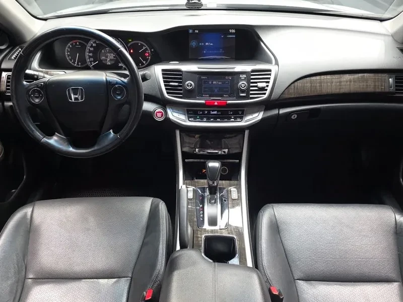 Honda Accord 2.4 9Th Generation, снимка 11 - Автомобили и джипове - 56020371