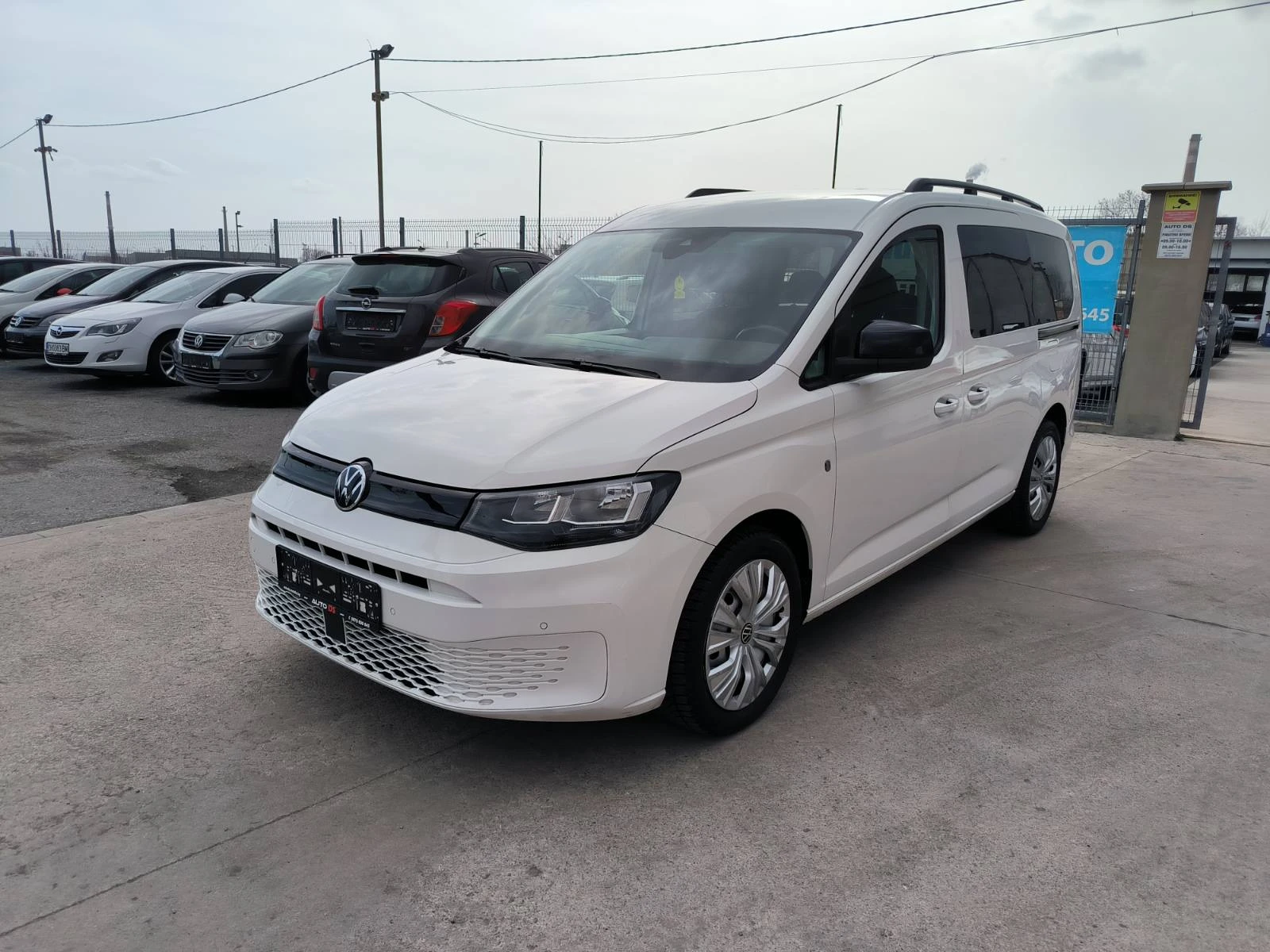 VW Caddy 2.0d-7m-6sk-Navi-Kamera-Euro-6d | Mobile.bg — изображение 1