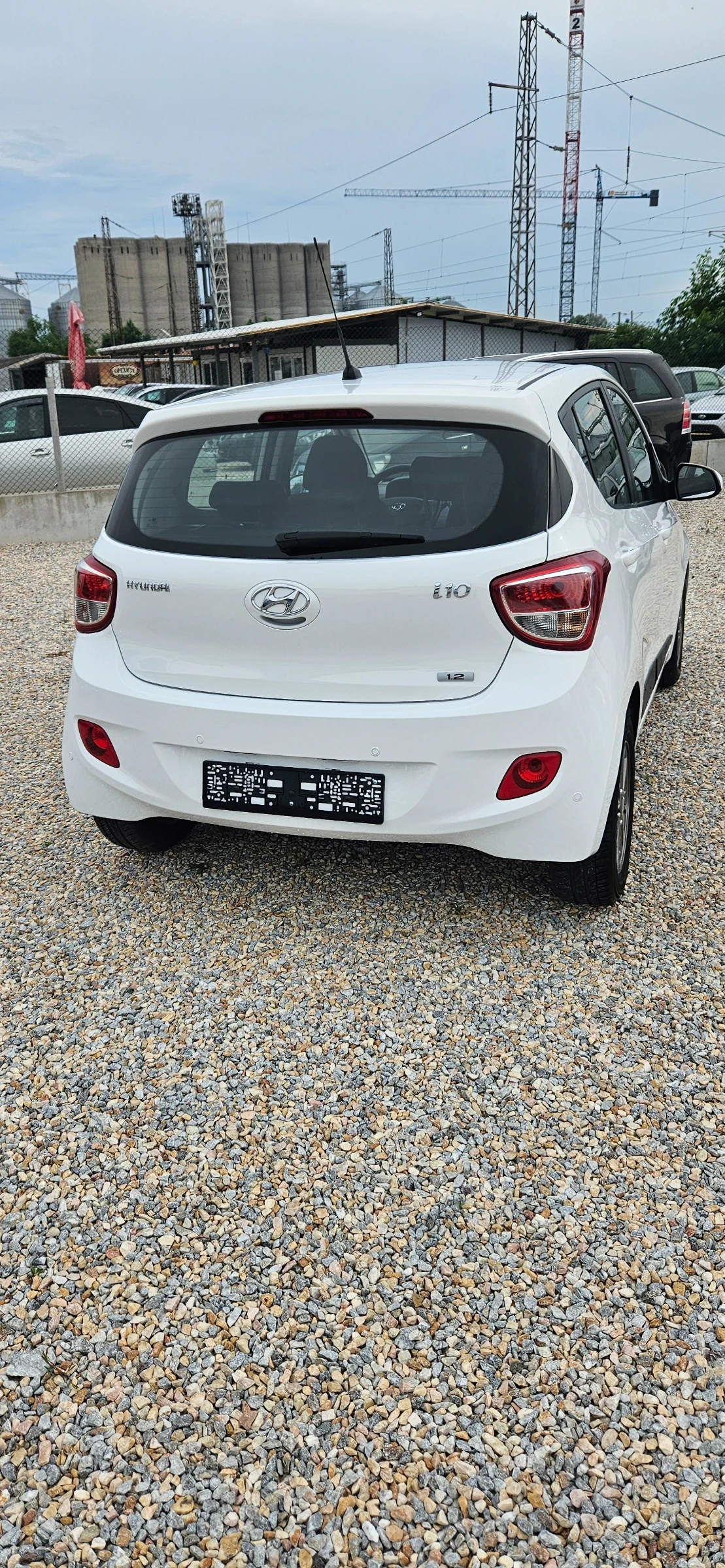 Hyundai I10 1.2 автомат 4 цилиндъра  - изображение 6