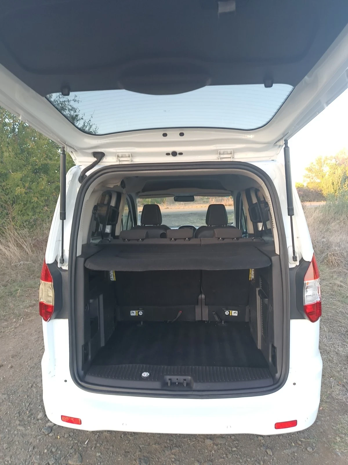 Ford Courier Tourneo Courier 1.5 Tdci Euro 6B - изображение 7