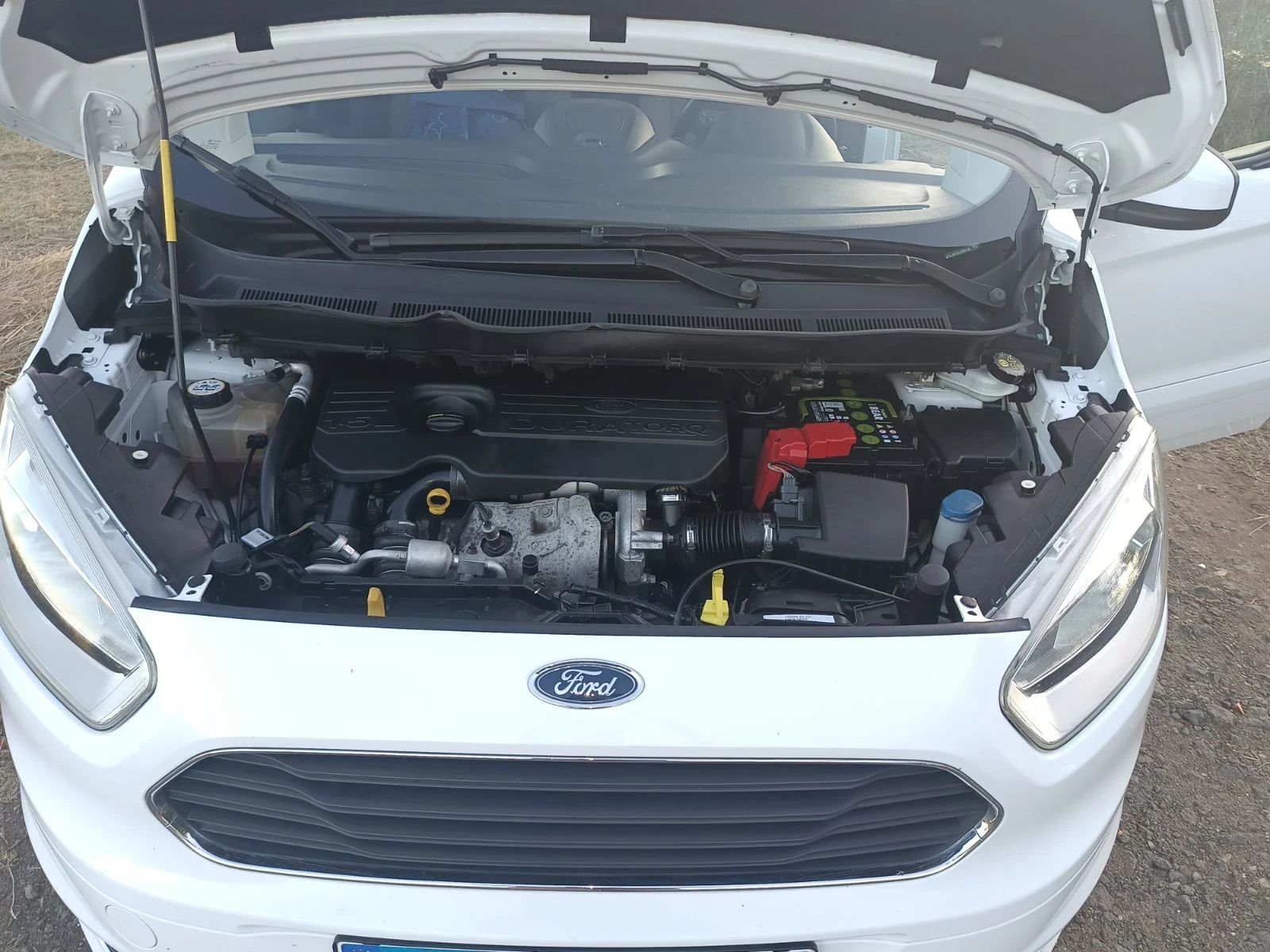 Ford Courier Tourneo Courier 1.5 Tdci Euro 6B - изображение 4