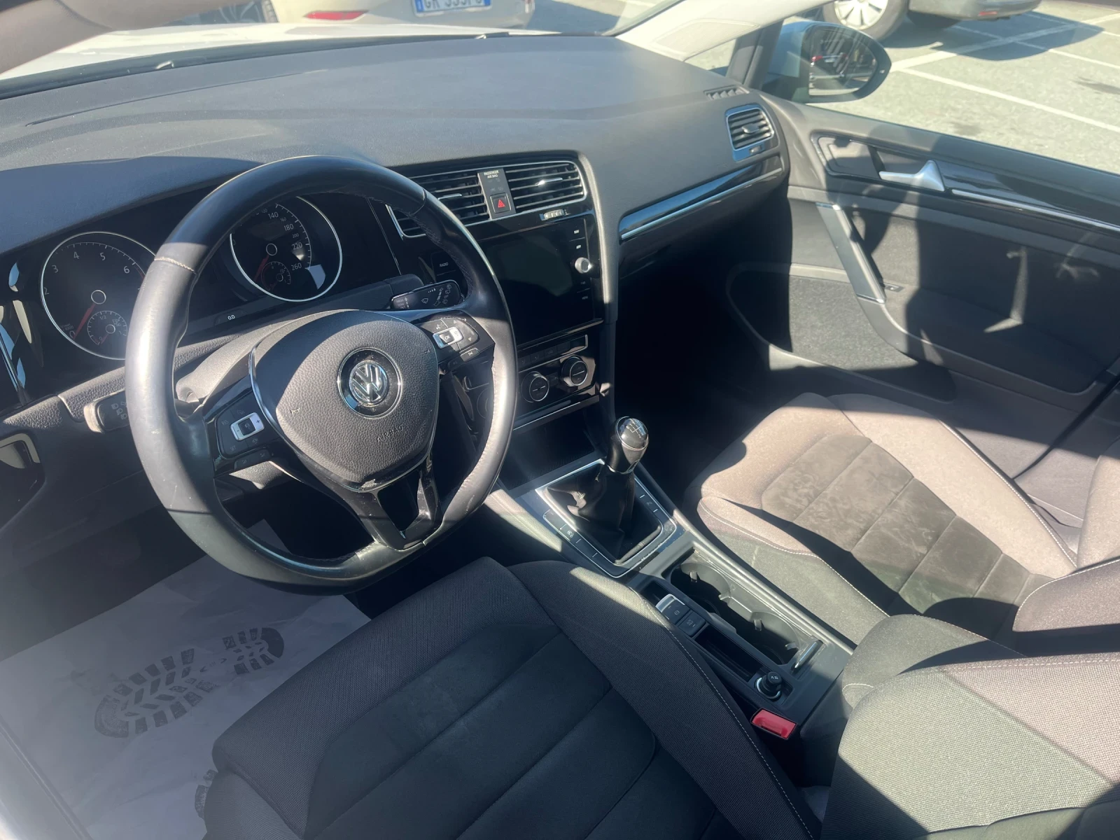 VW Golf  1.5 CNG  - изображение 5