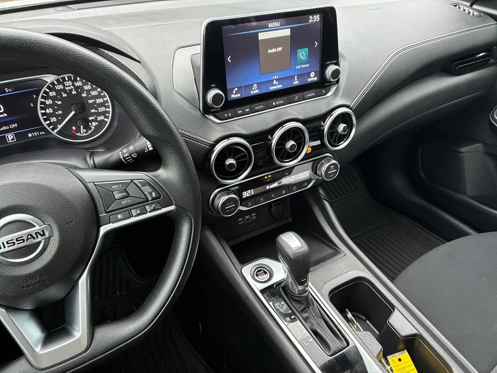 Nissan Sentra * SV * CARFAX *    | Mobile.bg   9