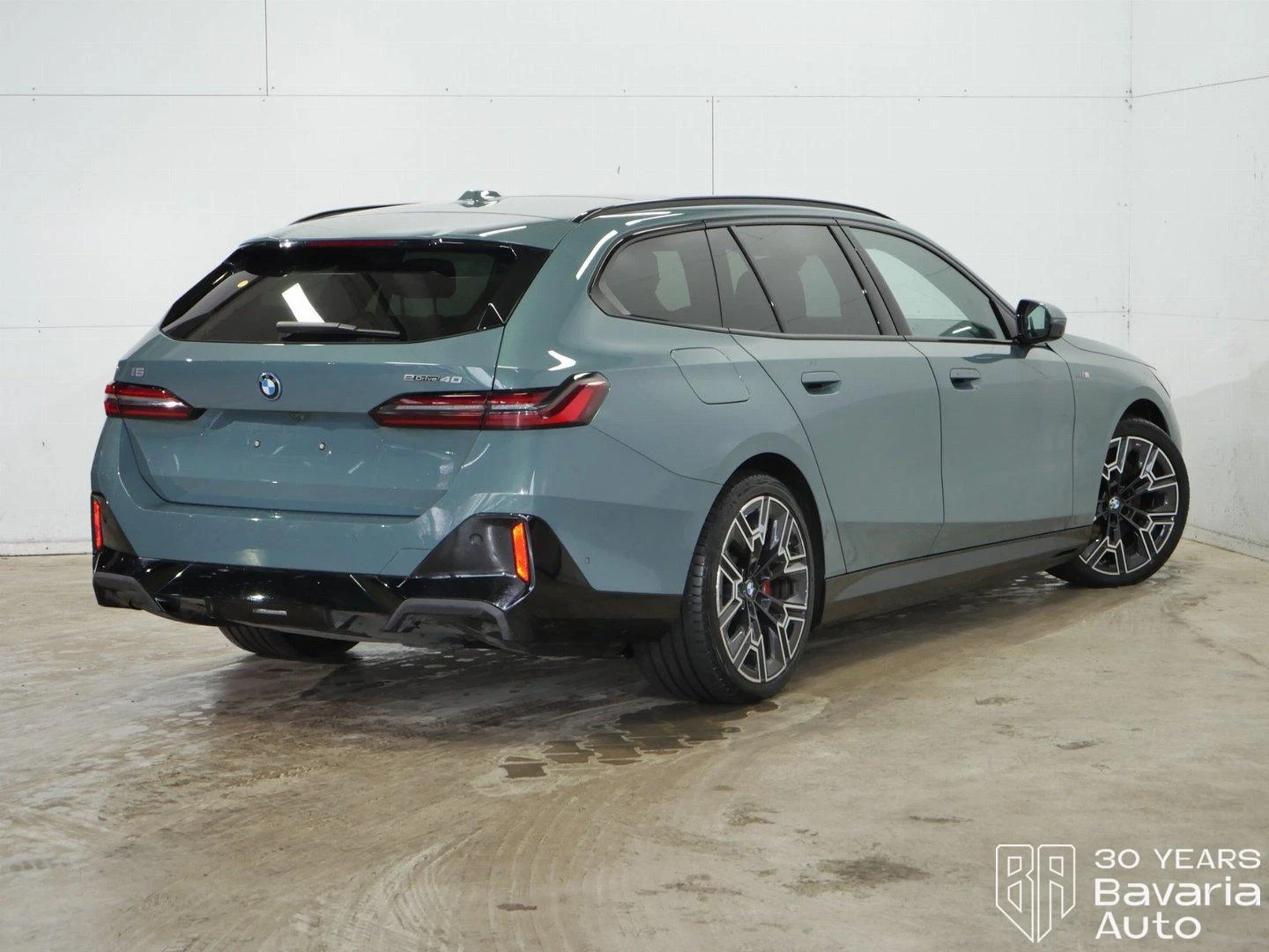 BMW i5 40 eDrive Touring M Sport Paket  | Mobile.bg   3