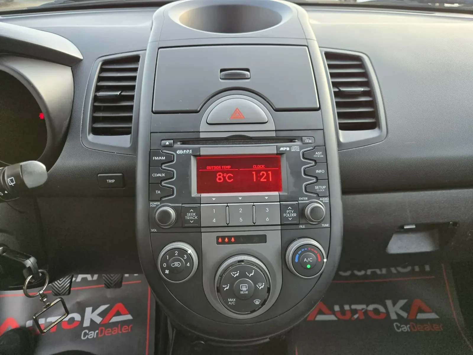 Kia Soul 1.6i-105= = 175.000 | Mobile.bg   16