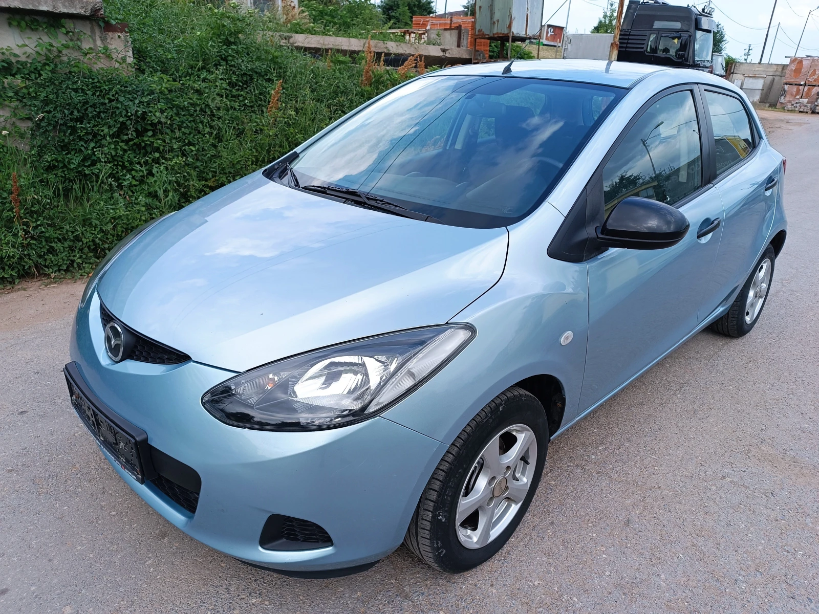 Mazda 2 1.3i | Mobile.bg � ����������� 1