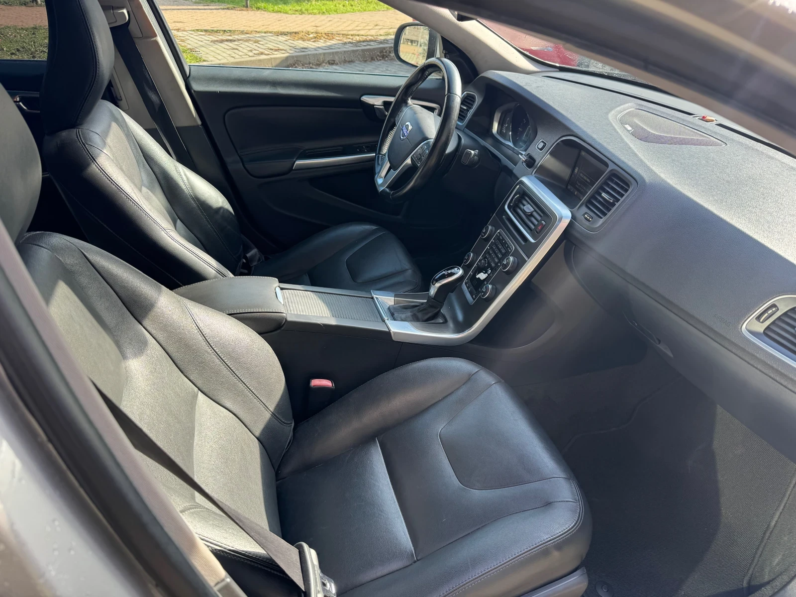 Volvo S60 T5 153000км РЕАЛЕН ПРОБЕГ  - изображение 7