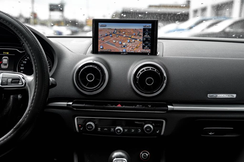 Audi S3 2.0T quattro Technik* АвтоКредит* (Цена до БГ)  - изображение 6