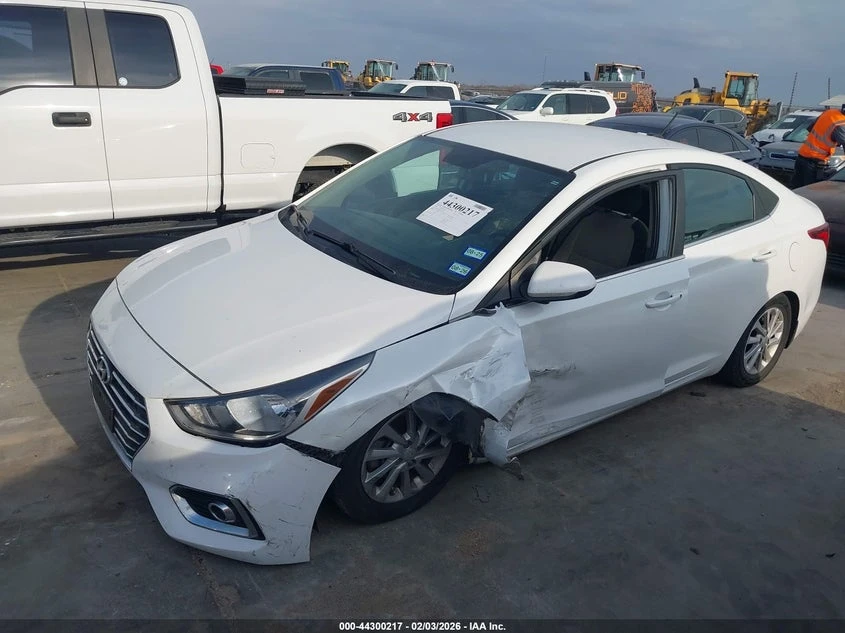 Hyundai Accent 1.6L I-4 DI, DOHC, VVT, 120HP Front Wheel Drive | Mobile.bg � ����������� 13